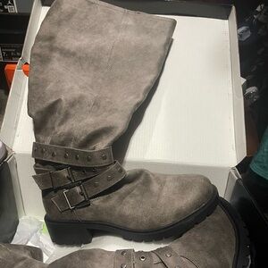 Torrid boots